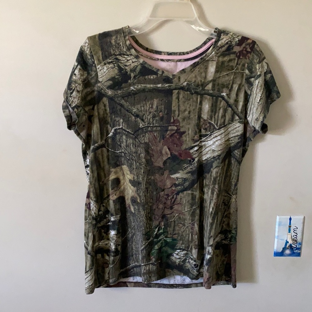 Camouflage v neck t shirt